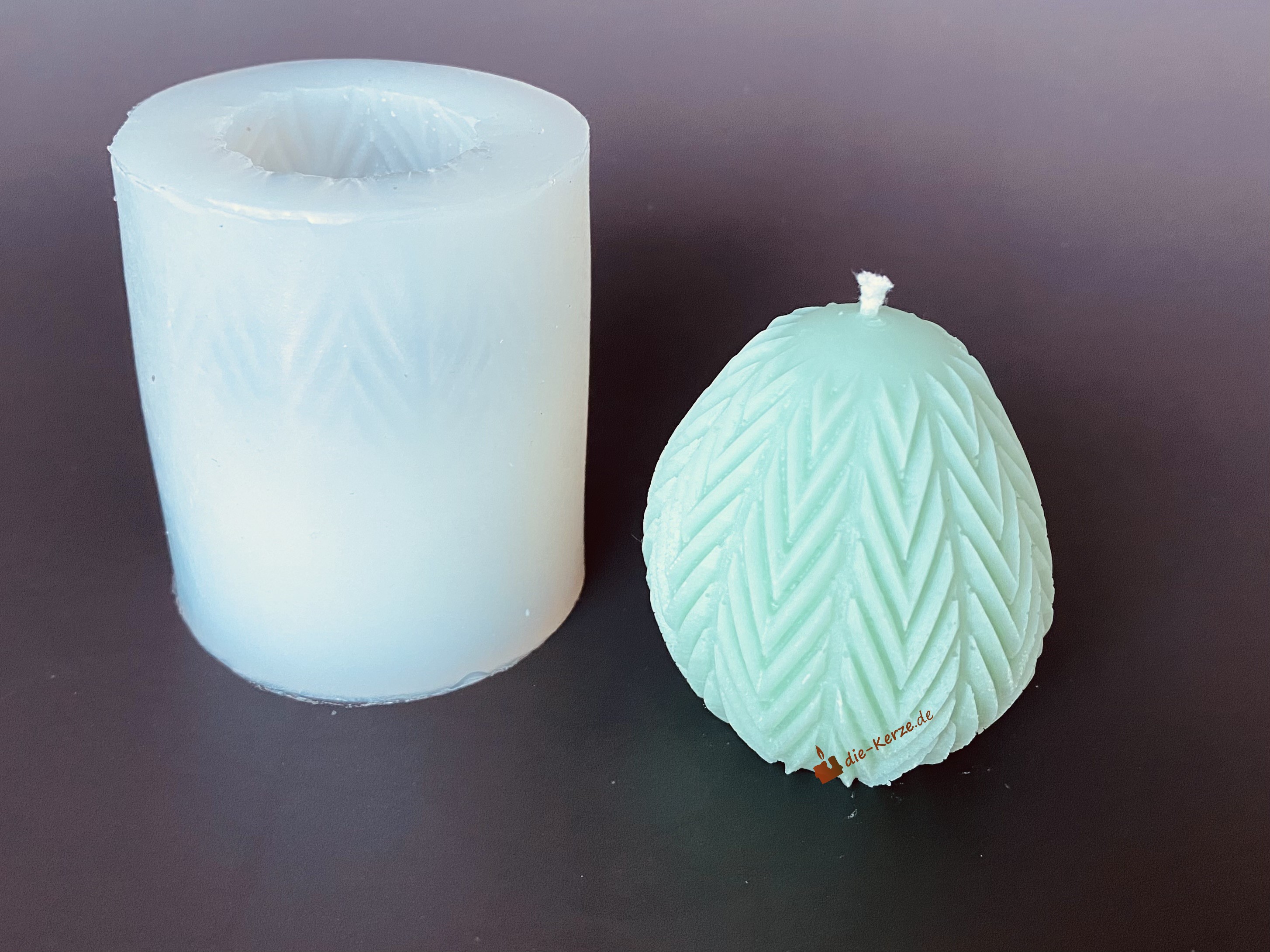 K7082 Silikonform Rillen Ei 01