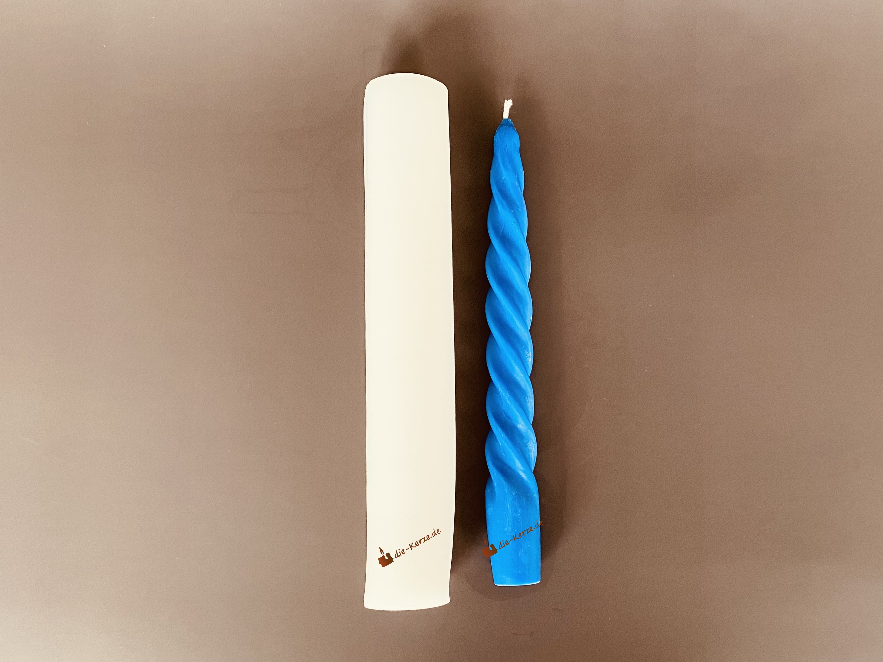 K7101 Tafelkerze fein gedreht 01