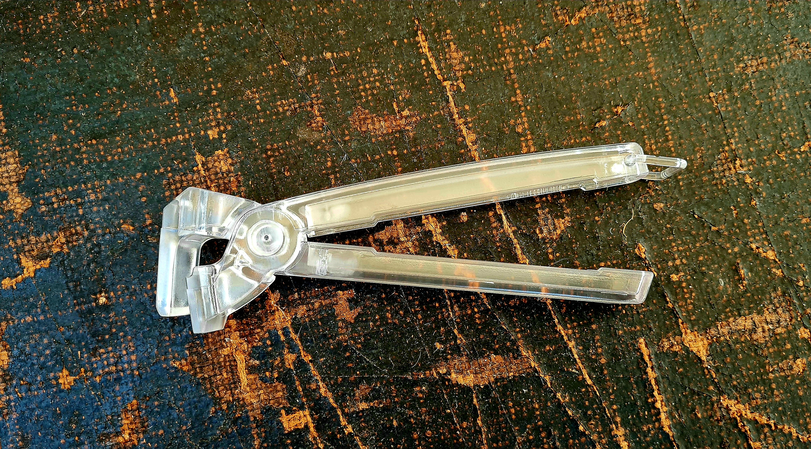 Zange für Aluminium Wachsschmelzgefäss 