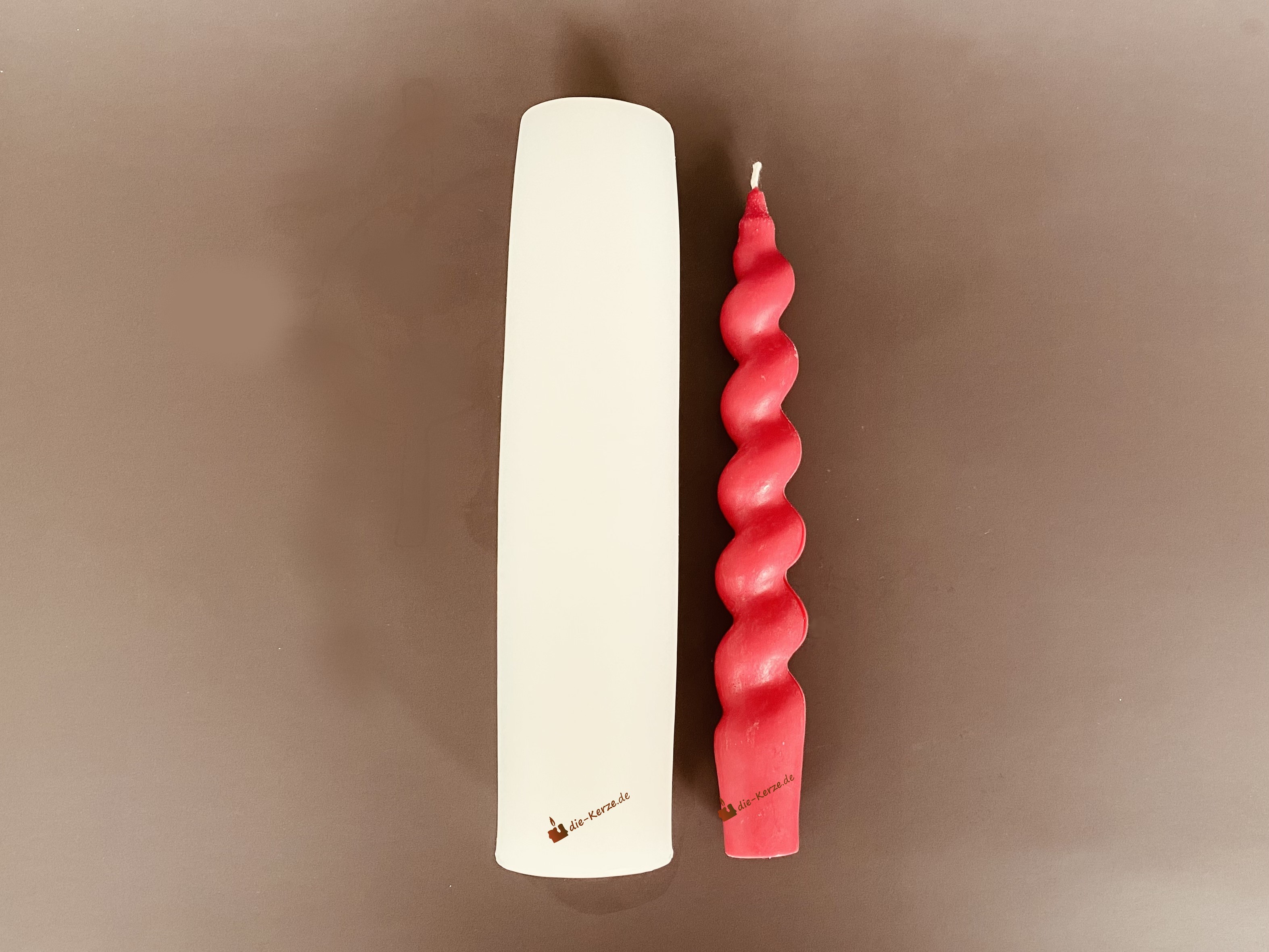 K7100 Tafelkerze grob gedreht 01